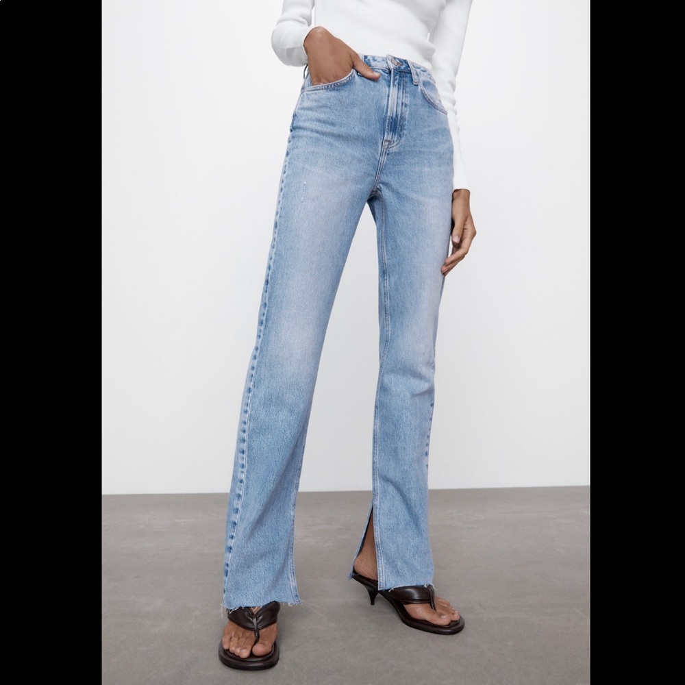 NWT ZARA HIGH RISE SLIM FLARE SPLIT JEANS
